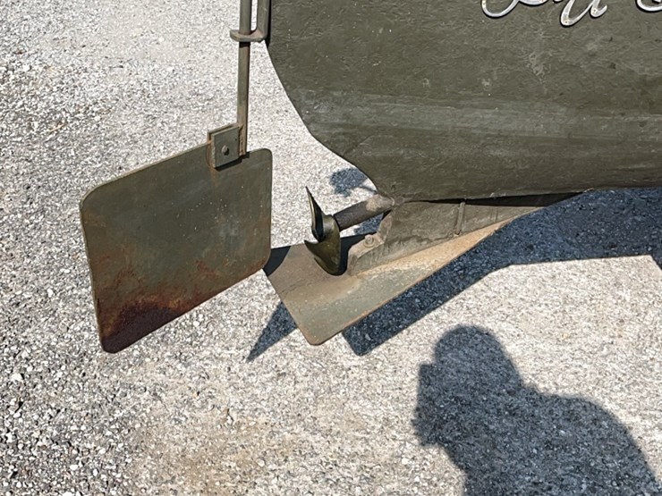 rare-super-nice-wood-reelfoot-lake-calhouns--stump-jumper-boat-with-original-seats-with-trailer-image-10
