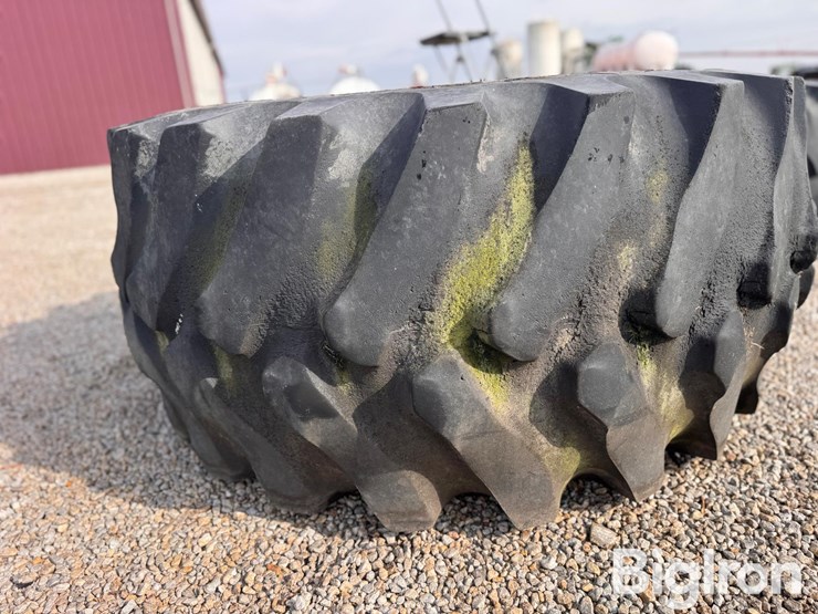 john-deere-8-image-18