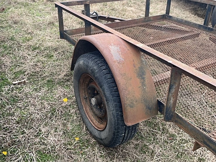 5x8-tilt-trailer-mesh-floor-image-10