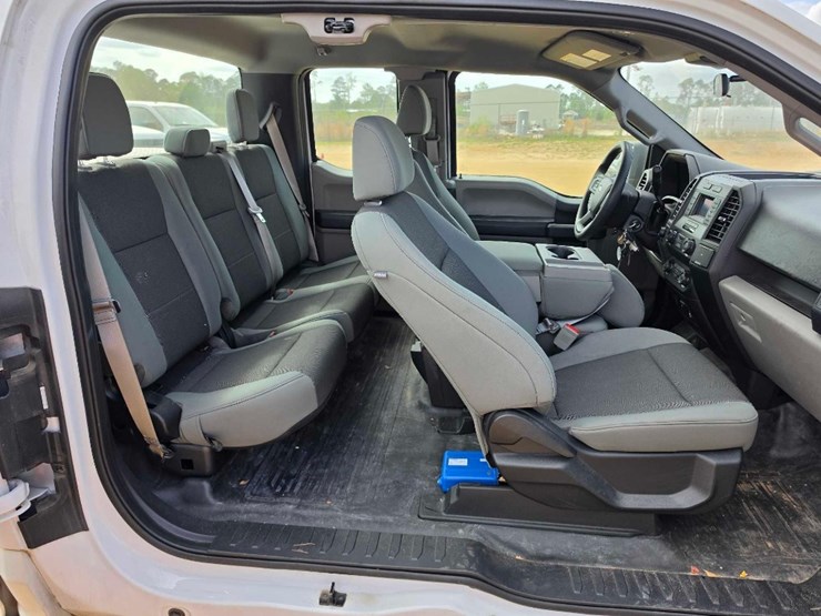 2019-ford-f150-xl-image-8