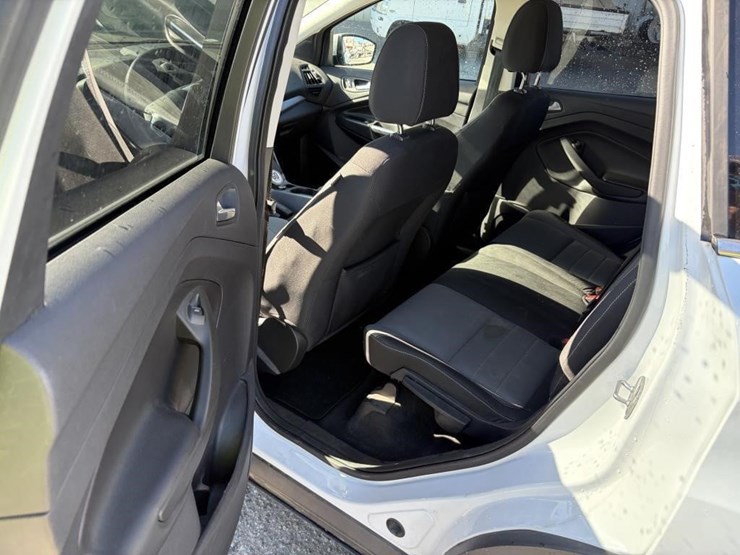 2014-ford-escape-image-11