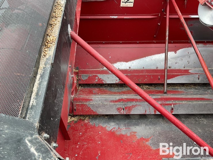 1990-case-ih-1660-image-11