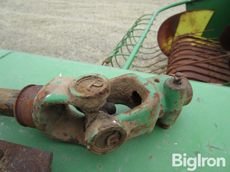 john-deere-224-image-11