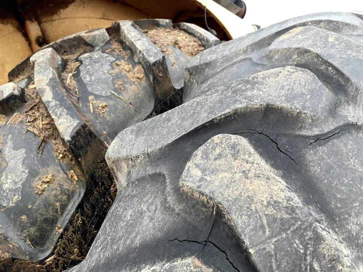 #105-•-case-1030-comfort-king-diesel-tractor-with-duals-image-43