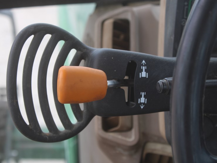 john-deere-7610-image-35