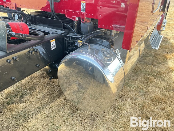 2017-peterbilt-567-image-20