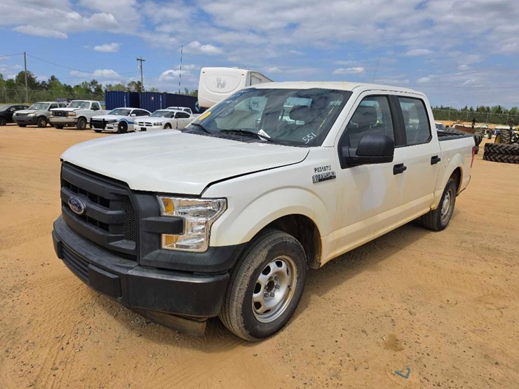 2016-ford-f150-xl-image-1