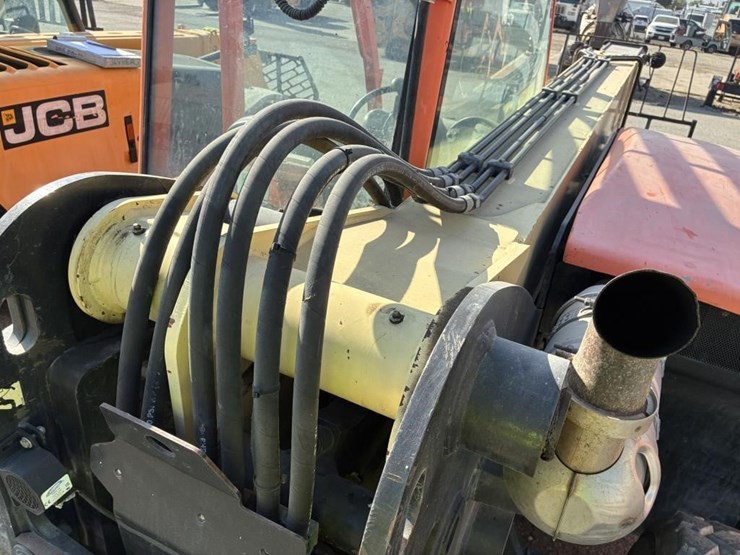 2015-jlg-g5-18a-image-12