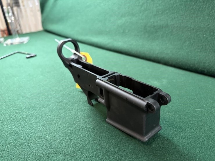 anderson-arms-am-15-multi-cal-lower-image-4