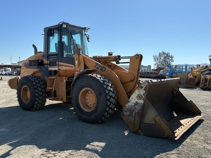 2005-case-721d-image-2