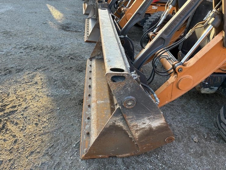 2021-case-570n-ep-image-6