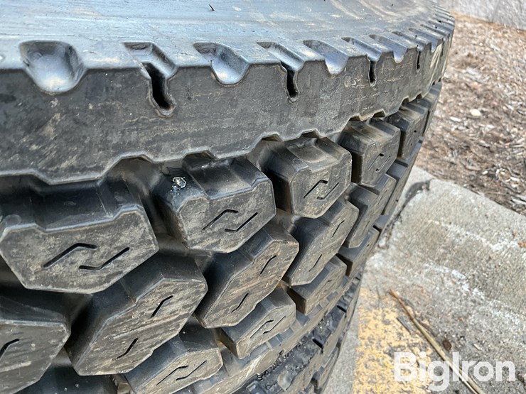 recapped-295/75r22.5-tires-image-12