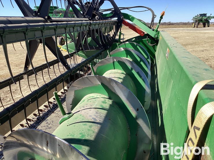 2017-john-deere-625f-image-15