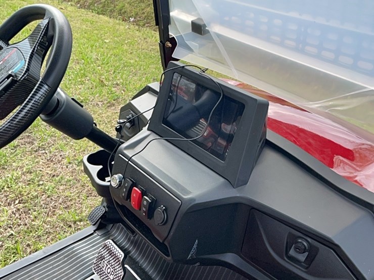 brandnew-4-seat-electric-golf-cart-image-6