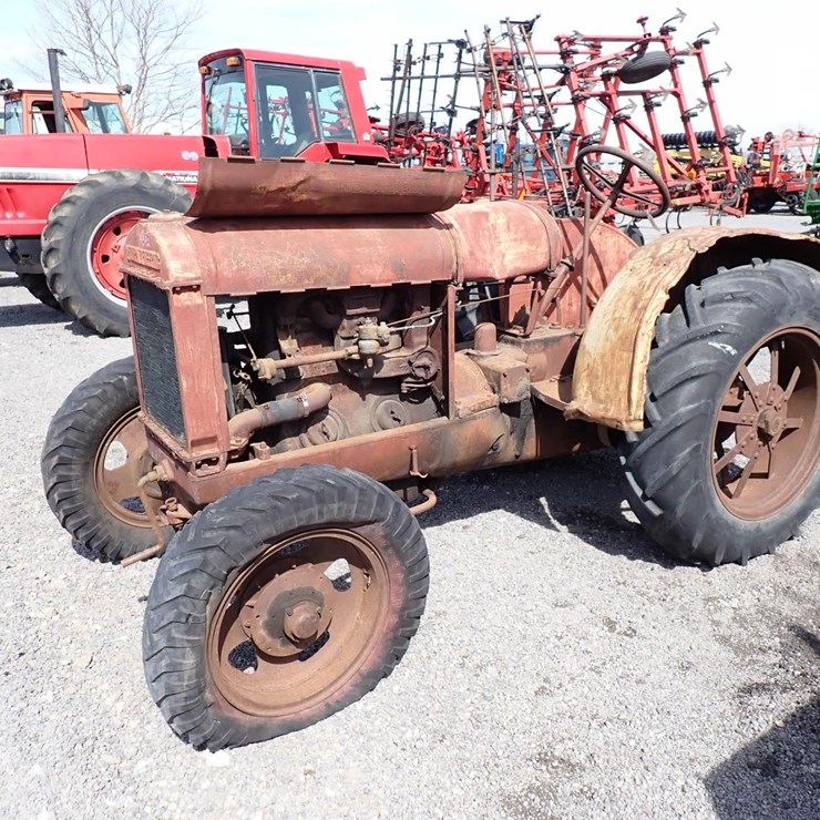 MCCORMICK DEERING 10-20 TRACTOR