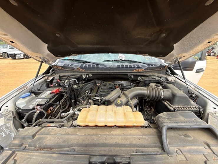 2018-ford-f150-xl-image-14