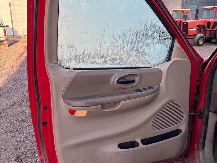 2001-ford-f150-image-24