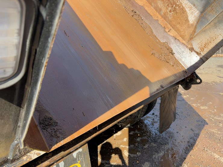 2001-kenworth-t800-image-25