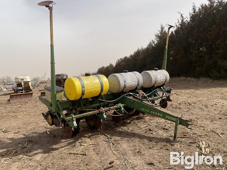 john-deere-7000-image-3