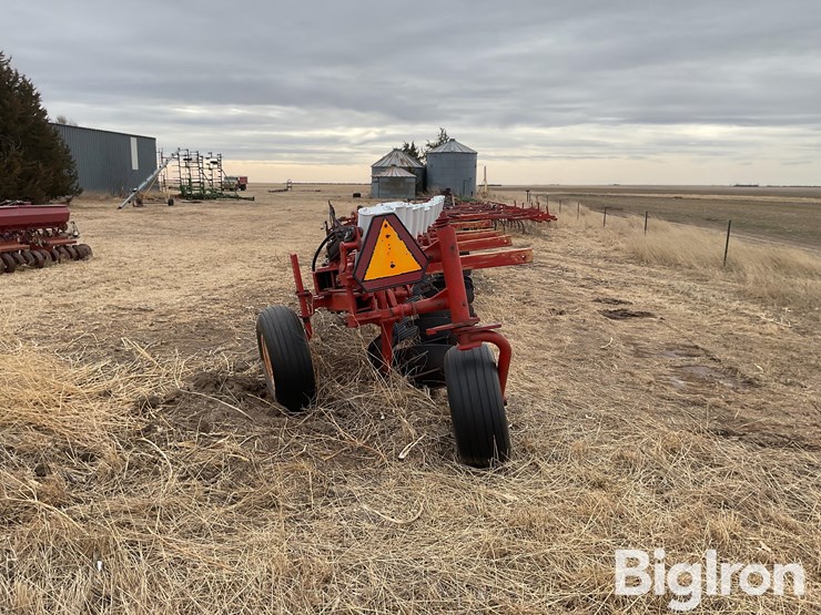 international-800-image-6