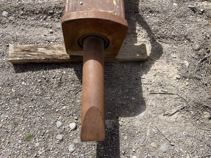 indeco-hp-8000-hydraulic-hammer-image-4