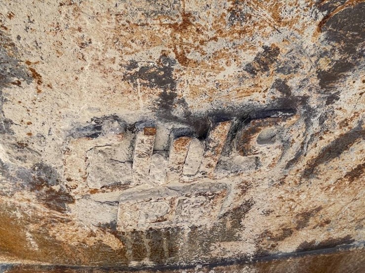 2013-komatsu-pc210-lc-10-image-15