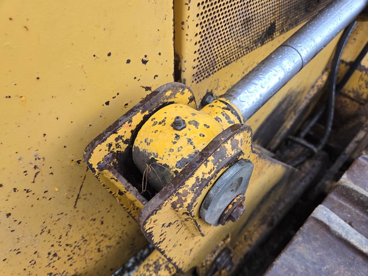 deere-550g-lt-image-24