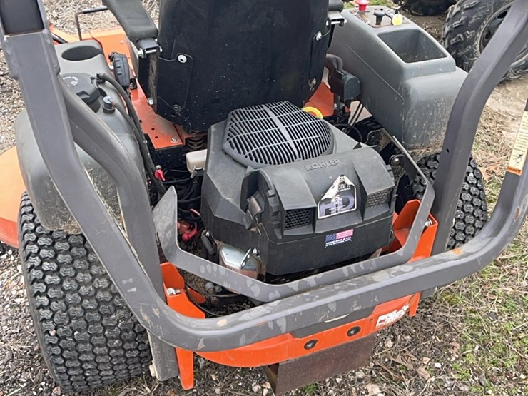 husqvarna-m-zt61-mower-fab-deck-485hours-kohler-25hp-moter-image-5