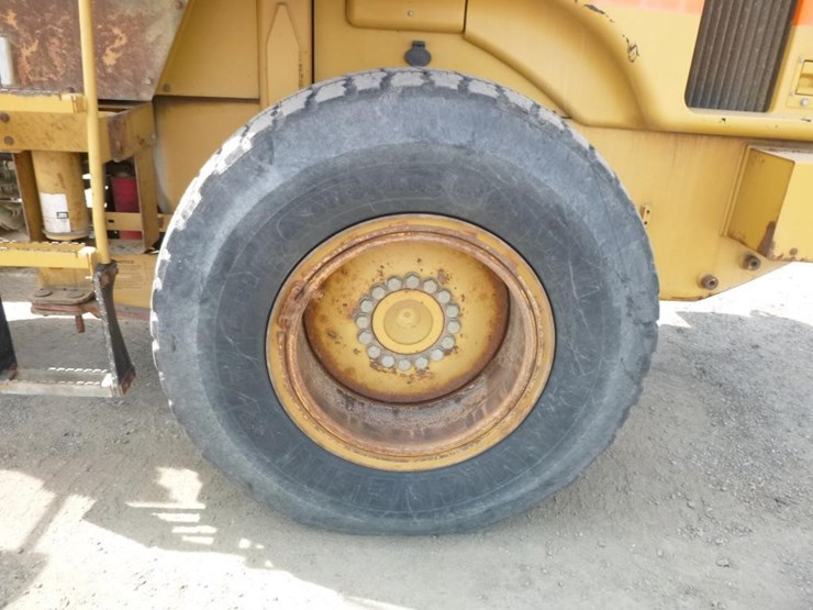 2004-caterpillar-924gz-image-39