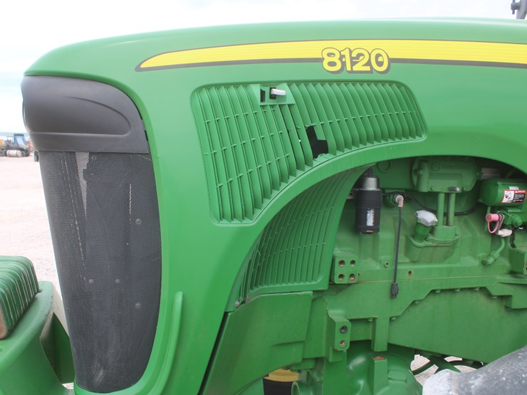john-deere-8120-image-15