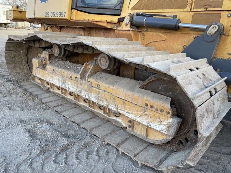 2013-deere-700k-lgp-image-18