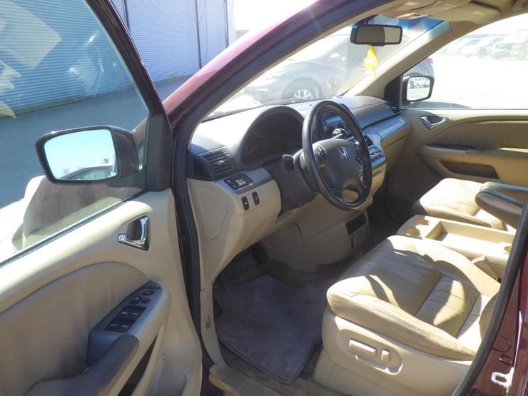 2010-honda-odyssey-image-5