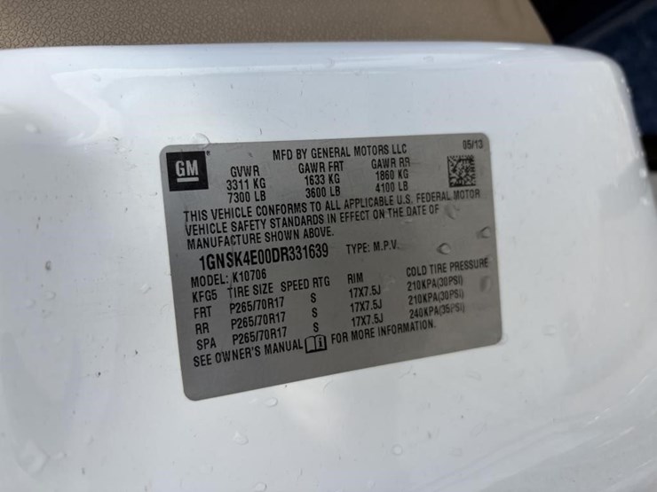 2013-chevrolet-tahoe-image-19