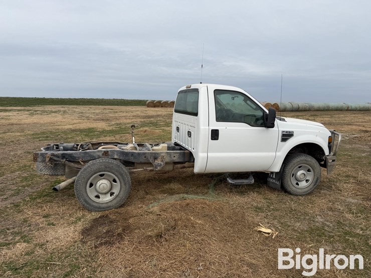2009-ford-f250-image-4