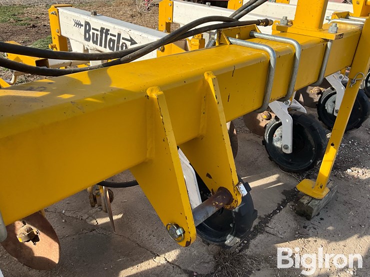 1997-buffalo-6300-image-11