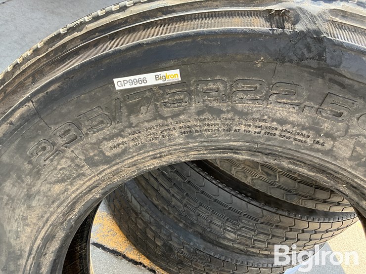 recapped-295/75r22.5-truck-tires-image-13