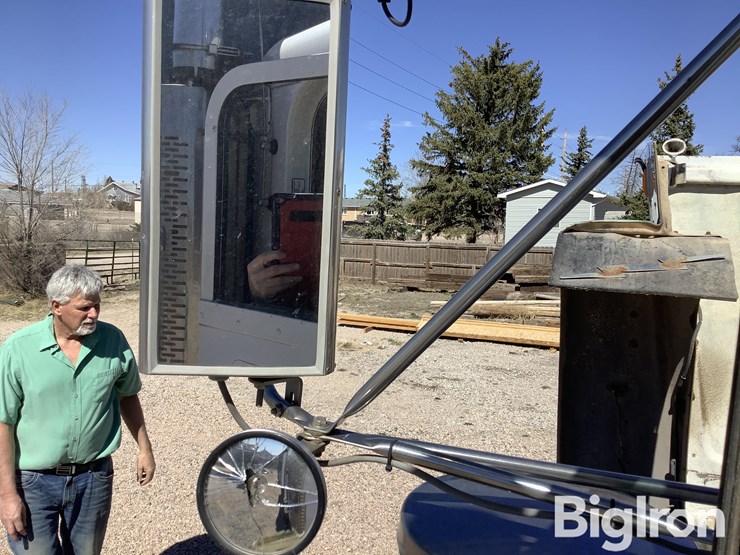 2001-caterpillar-15-image-13