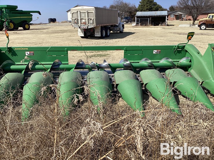 2009-john-deere-608c-image-2