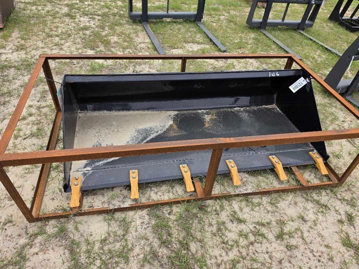 --skid-steer-bucket-72"-image-5