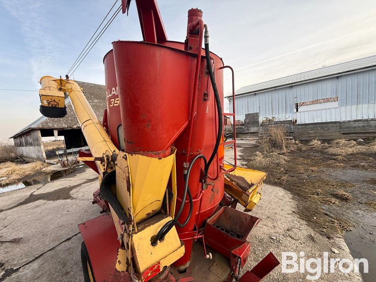 new-holland-358-image-15