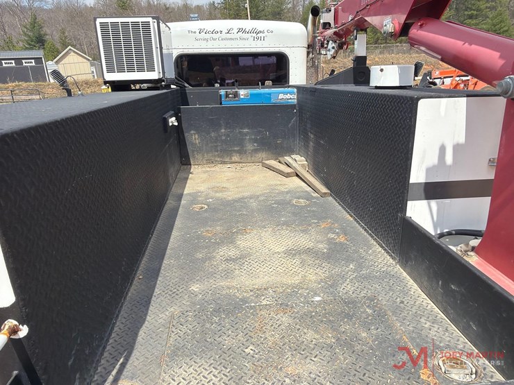 peterbiltpb337-service-truck-image-14