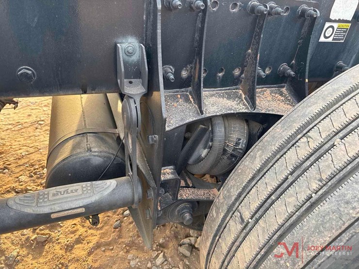 2019-peterbilt-567-image-21