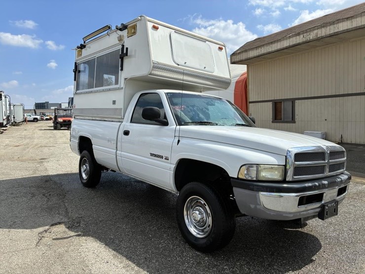 1999-dodge-ram-2500-image-2