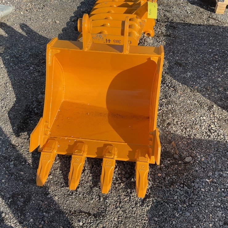 2026 CATERPILLAR 305