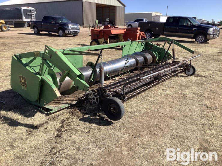 john-deere-216-image-3