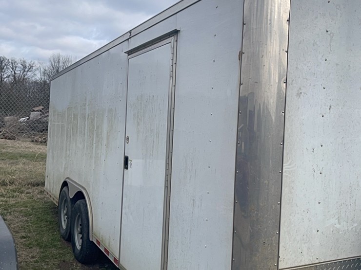 2020-20x8-covered-wagon-enclosed-trailer-let-down-back-door-side-door-image-8