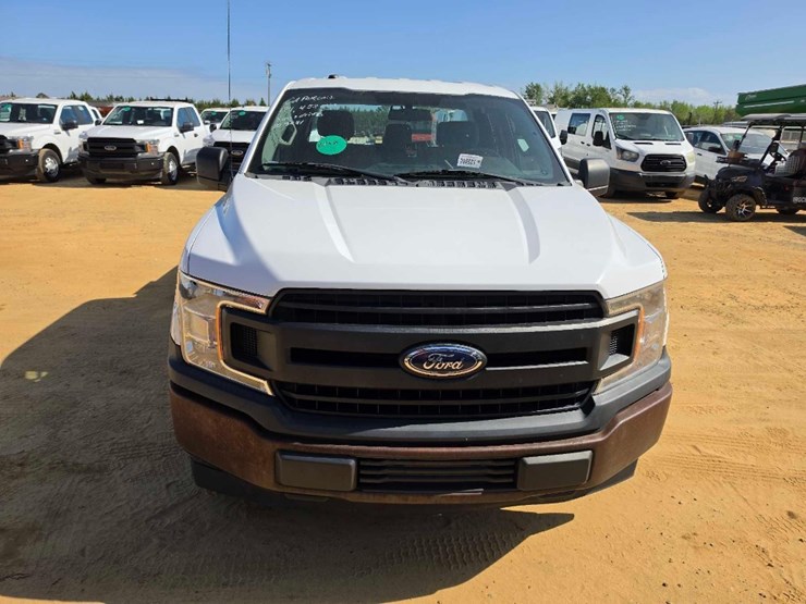 2019-ford-f150-xl-image-5