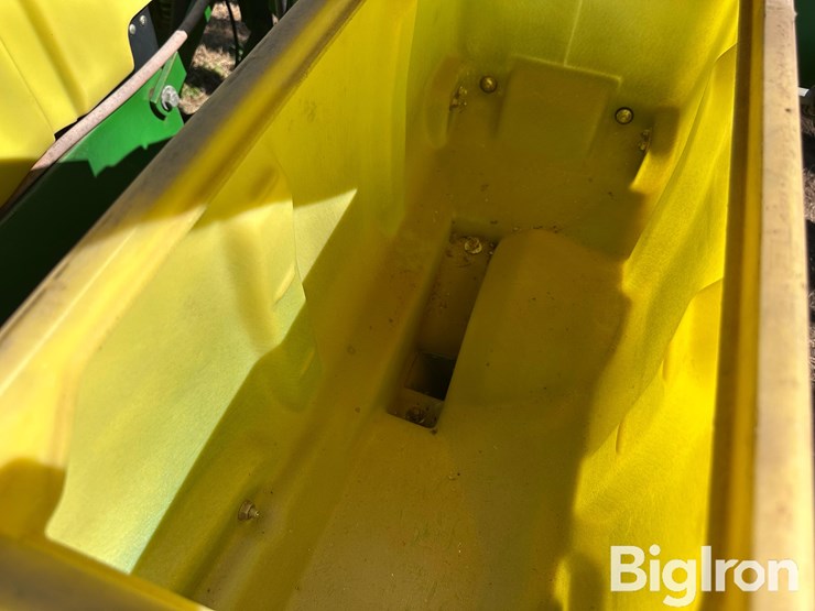 2000-john-deere-1770-image-19