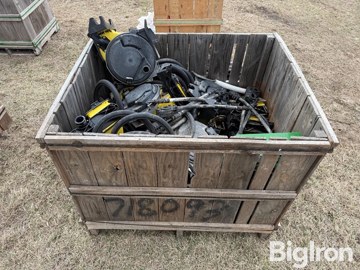 john-deere-seedtubes-w/sensor-&-mini-hoppers-image-6