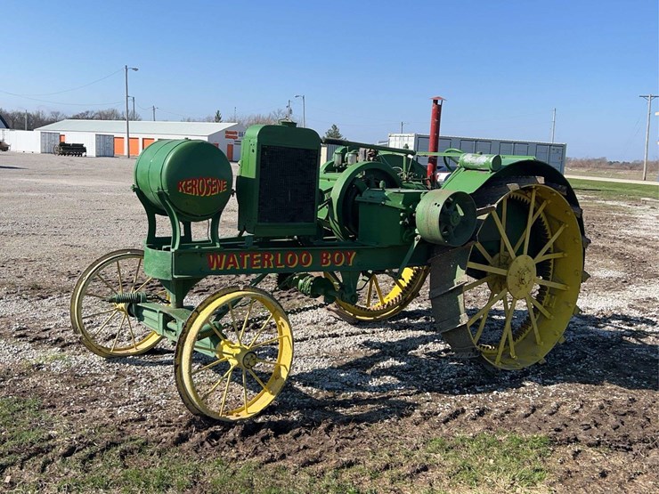 12-25-waterloo-boy-model-n-image-7